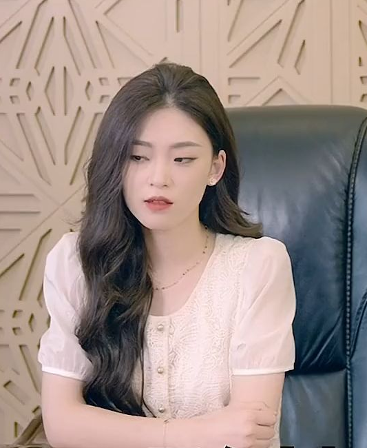 公司保洁员竟是女总裁(1080)