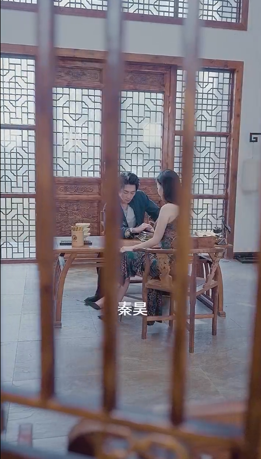 下山后美女总裁找上门（4K）